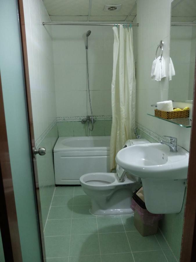 Ngoc Linh Hotel Ho Chi Minh City Exterior photo